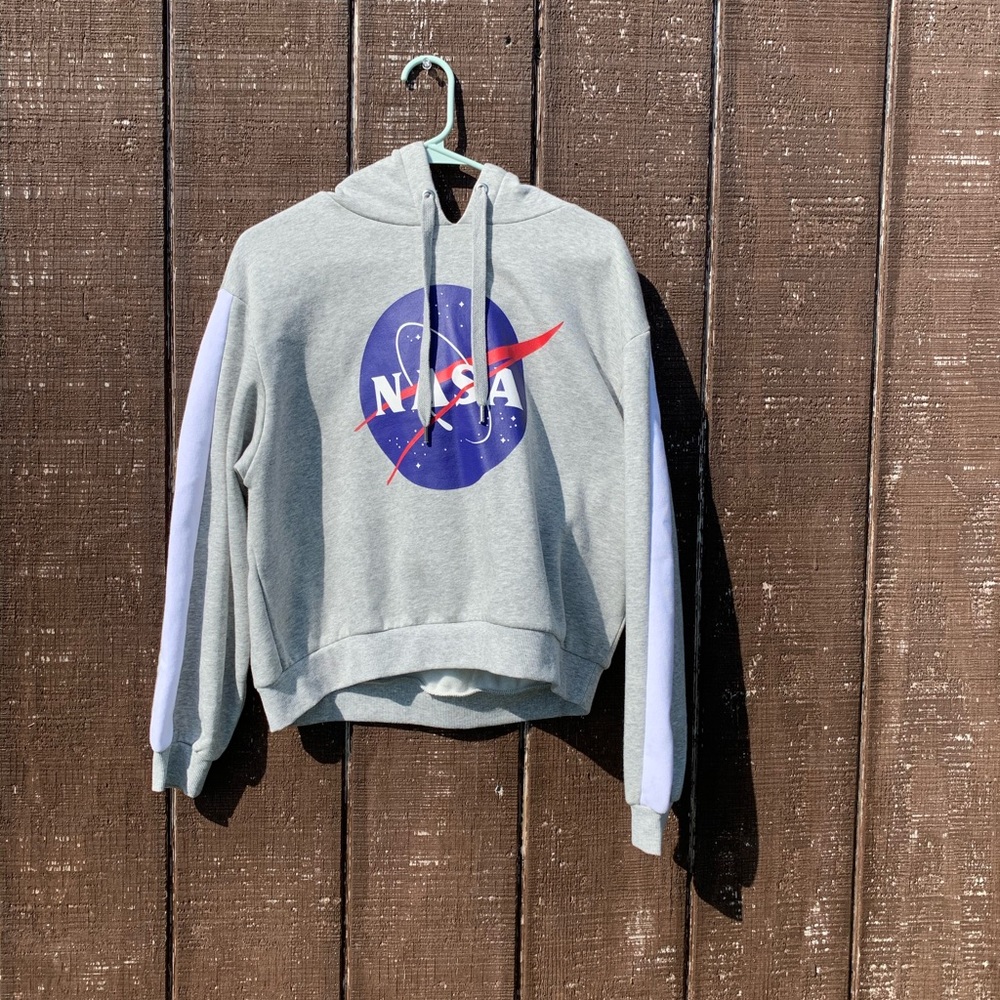 Women’s NASA sweatshirt
